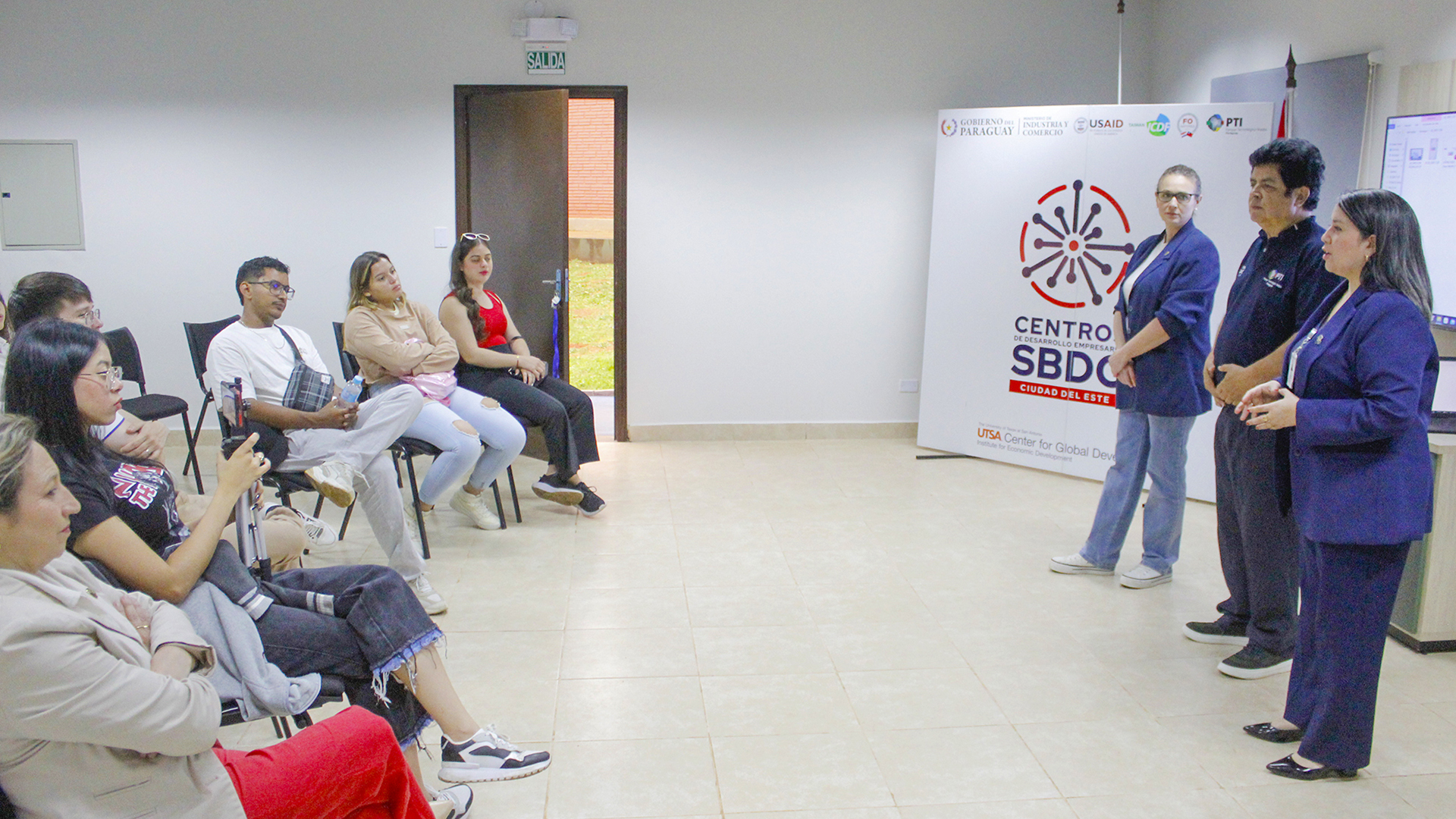 SBDC: Estudiantes Colombianos conocen impacto del Centro de Innovación Empresarial